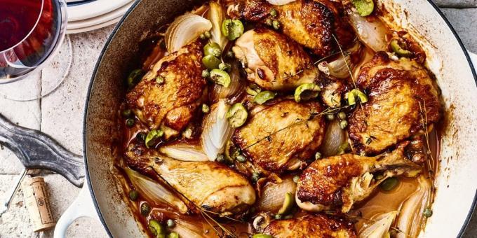 Stewed chicken with anchovies, capers and olives