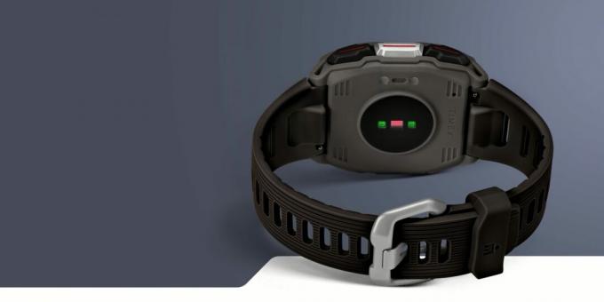 Timex unveiled its first smart watch. They hold a charge for 25 days