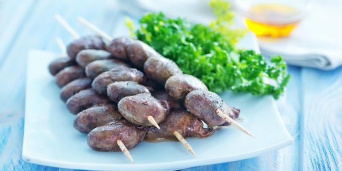 Skewers of chicken hearts in the oven