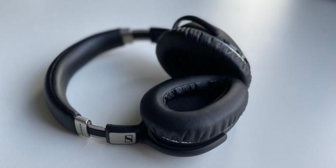 Sennheiser PXC 550: earpads