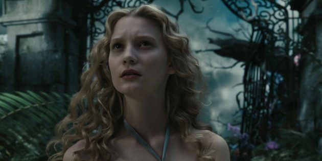 Still from the film "Alice in Wonderland" in 2010