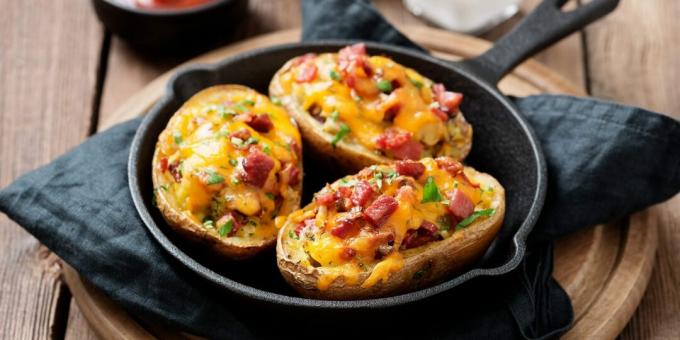 Potato skins with bacon and cheese