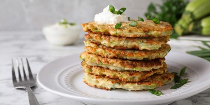 Zucchini fritters with leek