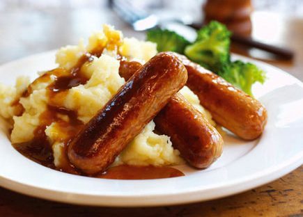 Sausages with mashed potatoes