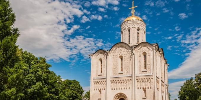 What sights of Vladimir to see: Dmitrievsky Cathedral