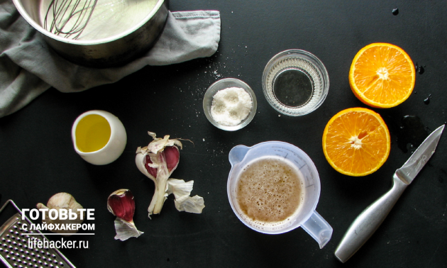 Beer chicken marinade: Pour beer into a saucepan and simmer over high heat