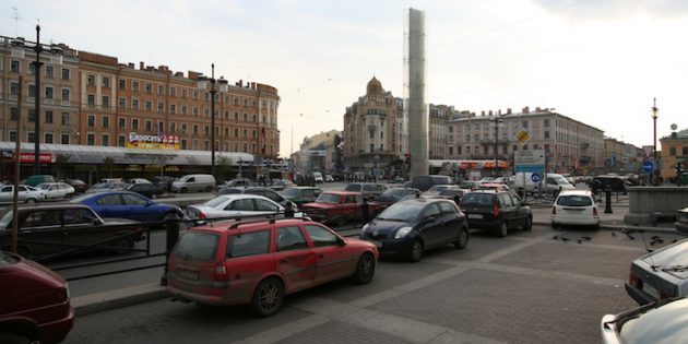 Movies, novels and neighborhood: it is interesting to see in St. Petersburg