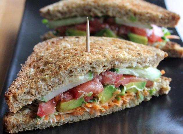 vegetarian sandwich