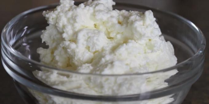 Ricotta from milk and yogurt