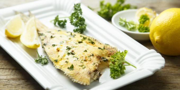 Baked flounder with butter sauce