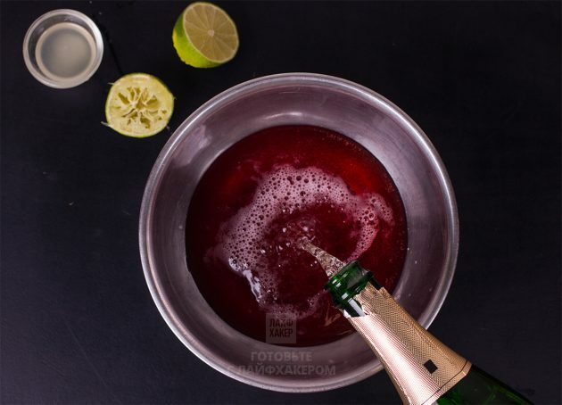 Champagne Rosemary Pomegranate Cocktail: Pour in the pomegranate juice and champagne