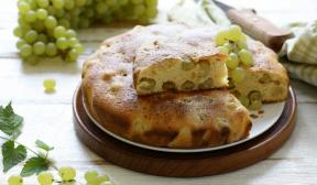 Pie with grapes and citrus zest