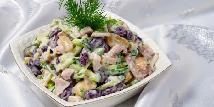Salad with ham, cucumbers and beans