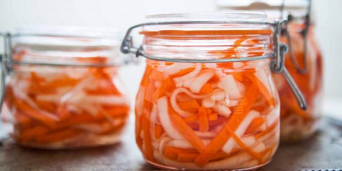 Pickled onions and carrots
