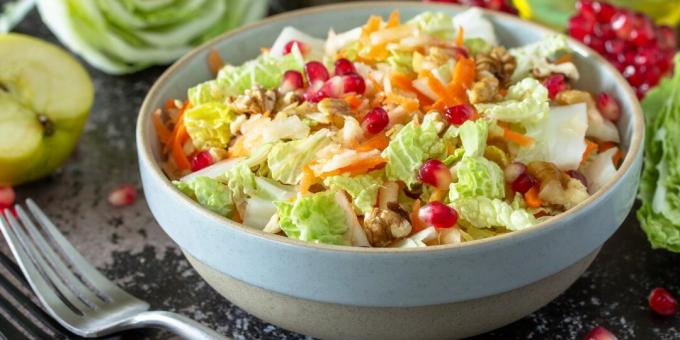 Salad with Chinese cabbage and pomegranate
