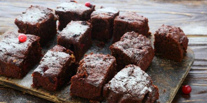 Chocolate cake with cranberries and nuts