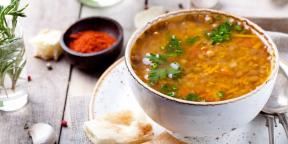 Lentil soup with bell pepper and spices