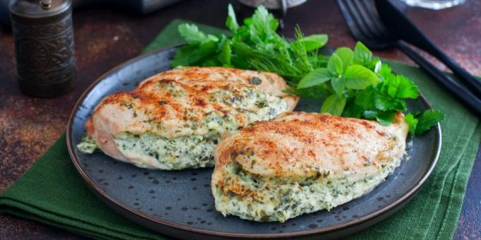 Stuffed chicken breasts with spinach and three types of cheese