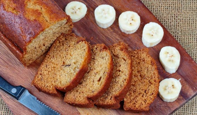 Banana cinnamon bread