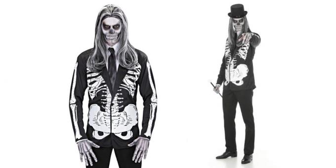 Costume on Halloween: Skeleton