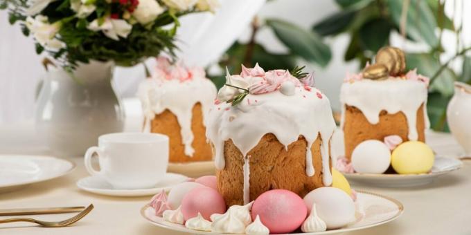 Classic Italian panettone with raisins and candied fruit