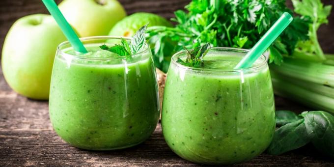 Diet recipes: apple and celery smoothies
