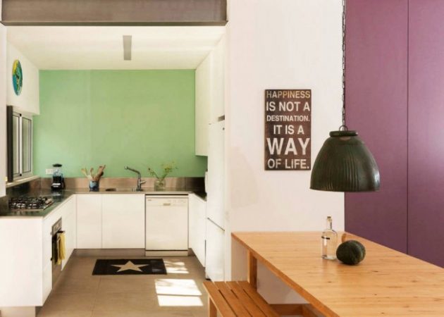 Design a small kitchen: bright accents