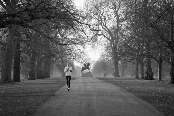 sport with a cold: light jogging