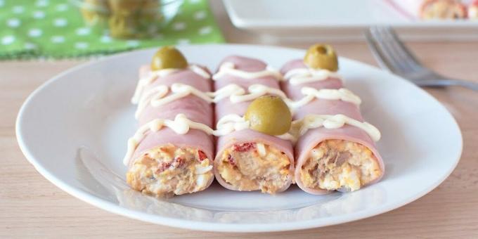 Ham rolls with tuna, eggs and pepper: a simple recipe