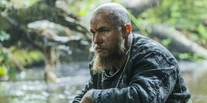 Ragnar Lothbrok with a shaved head