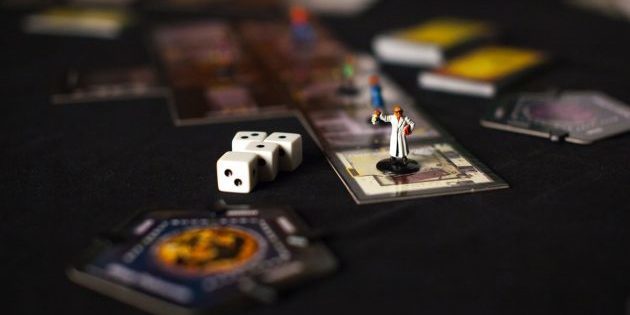 board games: a betrayal in the house on the hill