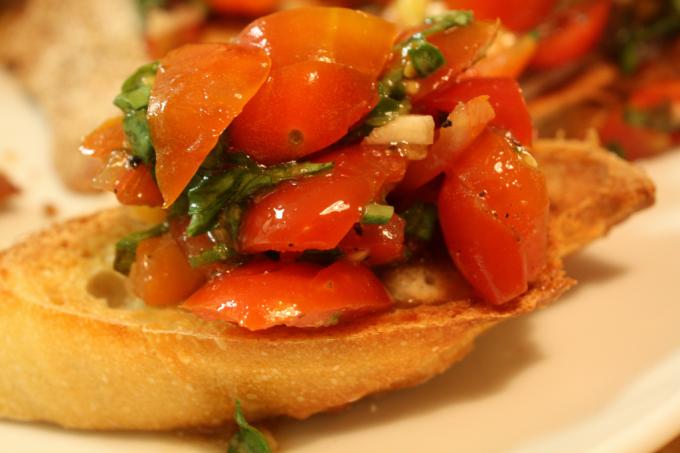 Bruschetta with tomatoes and basil 