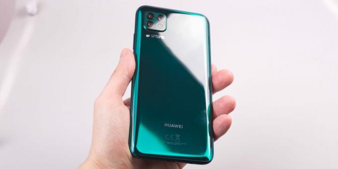 Huawei P40 Lite: the edges of the screen are not curved