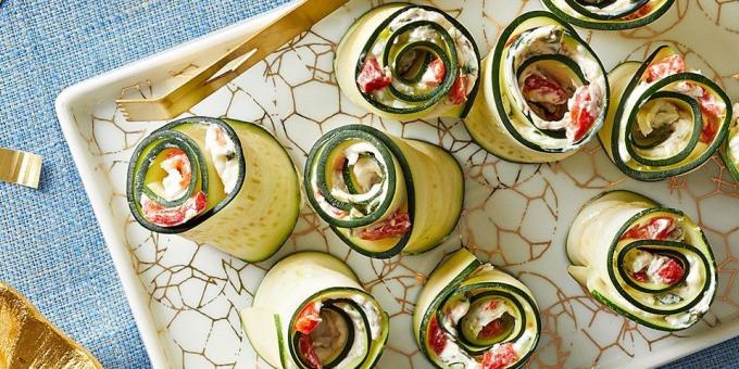 Appetizers Zucchini: rolls with basil, cheese and pepper