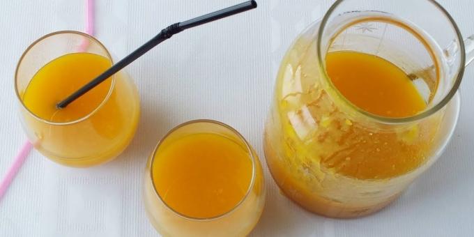 Pumpkin juice with pulp prepared without juicers