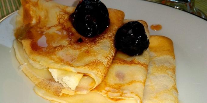 Recipe of pancakes with milk without eggs