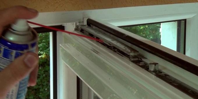 How to adjust the plastic windows: Grease