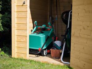 Bosch Rotak: how to turn a hair cut lawn in your favorite activity