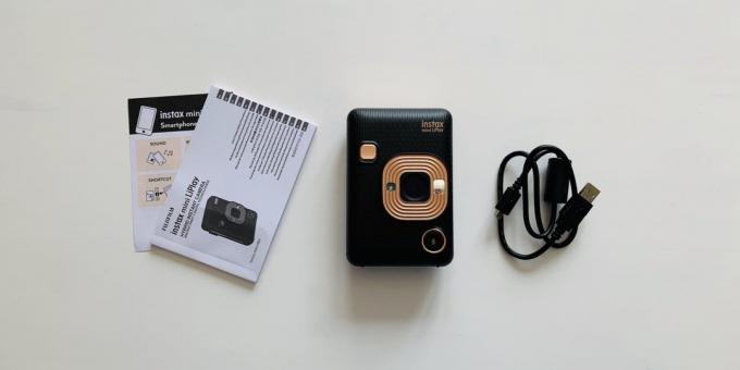 Fuji Instax Mini LiPlay: equipment