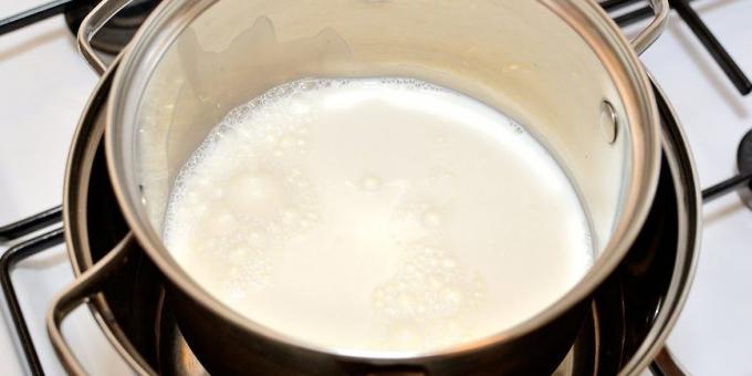 How to cook homemade yogurt: Heat the milk to 85 ° C