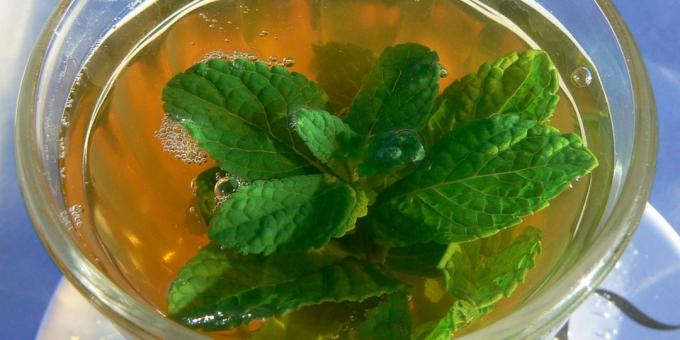 fruit tea: mint tea