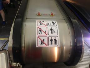 Safety regulations in the subway: how to behave at the stations and on the train, to avoid problems
