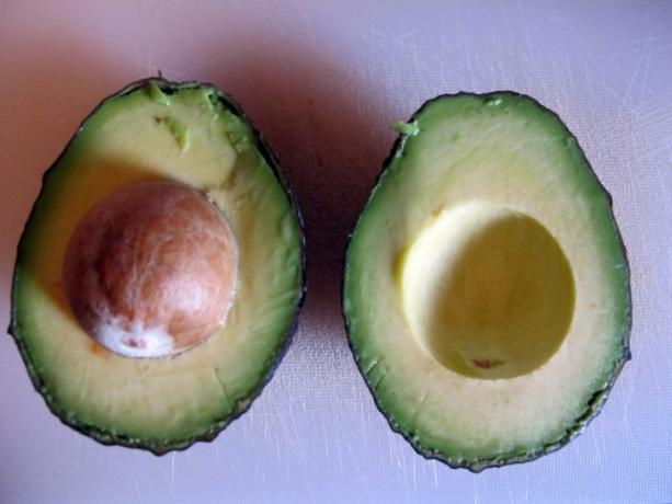 healthy foods: avocados
