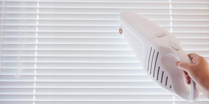 How to clean horizontal blinds made of plastic or metal