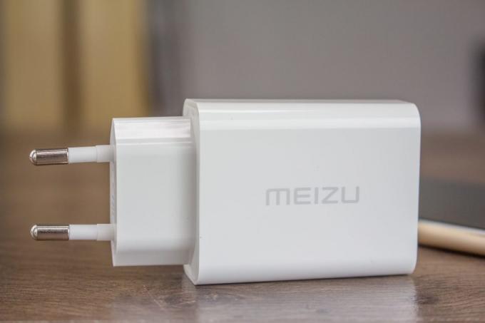 Meizu Pro 6: charger