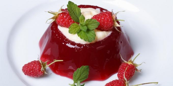 Jelly raspberry gelatin