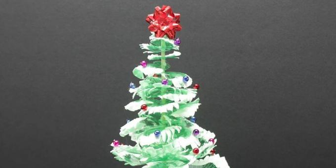 How to make a Christmas tree from plastic bottles with your own hands
