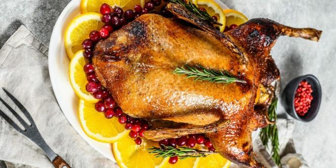 Baked goose in honey-orange glaze