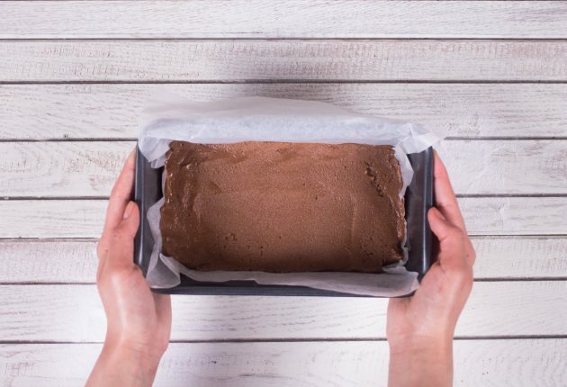 Peanut Candy: Spread the mixture evenly in a parchment-coated mold