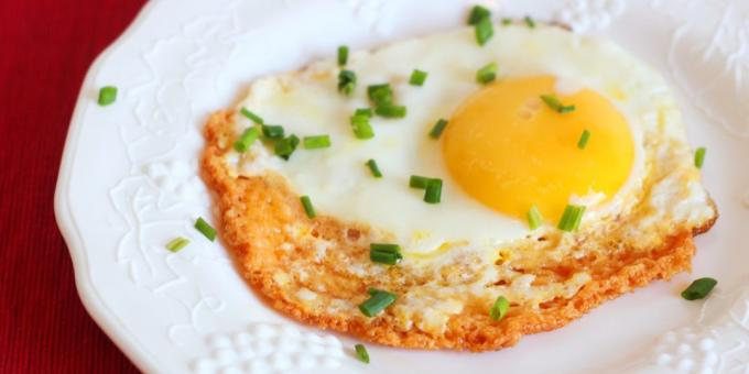 Egg dishes: fried eggs